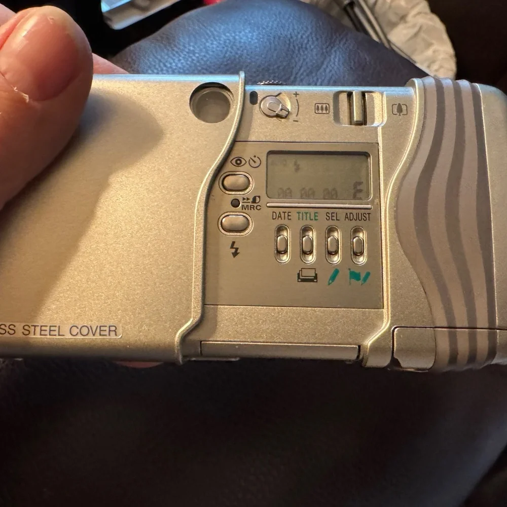 Nikon Nuvis S